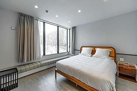 Deluxe Double Room with Bath