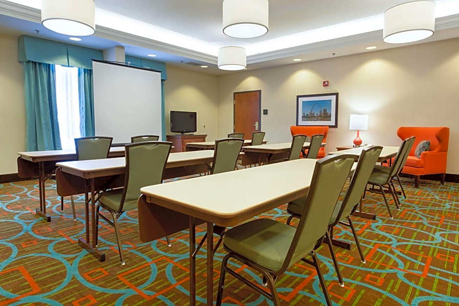 Spark by Hilton St. Louis Southwest