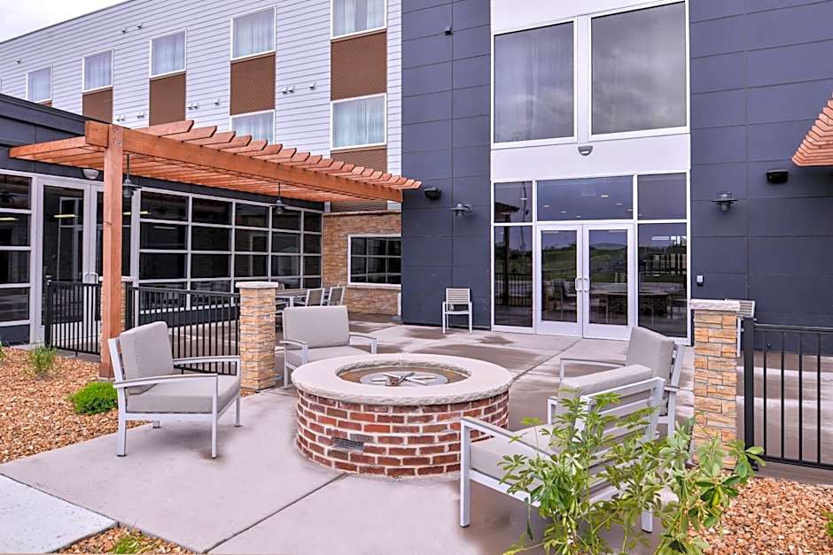 Country Inn & Suites by Radisson, Ft. Atkinson, WI