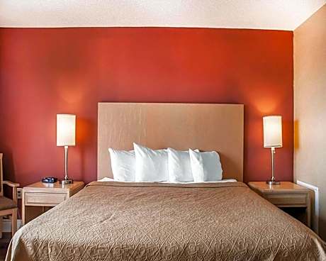 1 Queen Bed, Nonsmoking