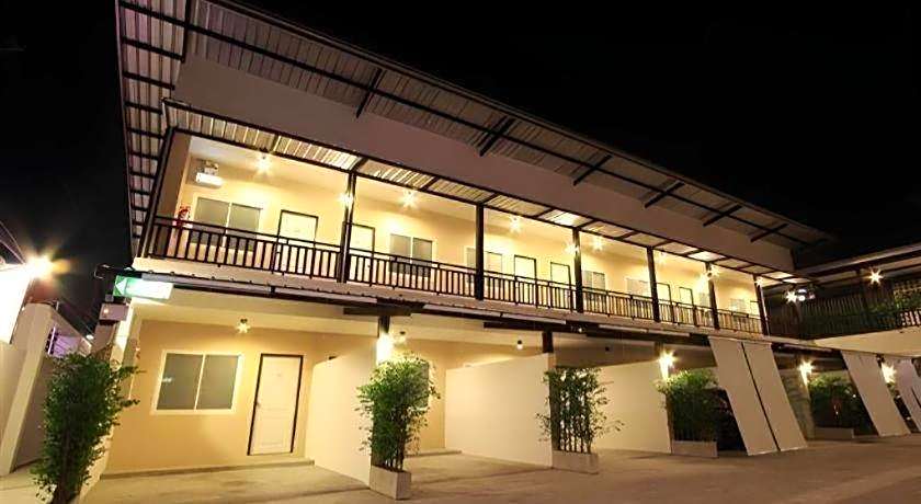 Bearing 26 Hotel