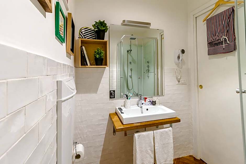 Athena Guest House
