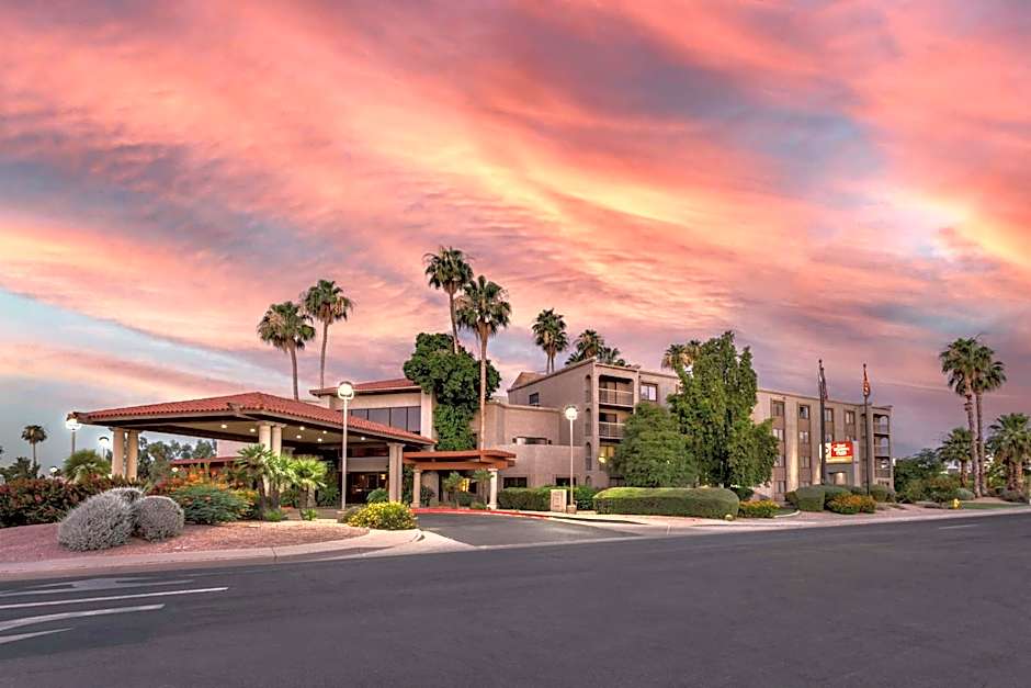Best Western Plus Scottsdale Thunderbird Suites