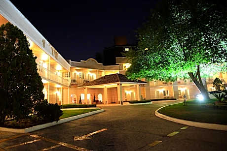 Hotel Real del Bosque Golf and Spa