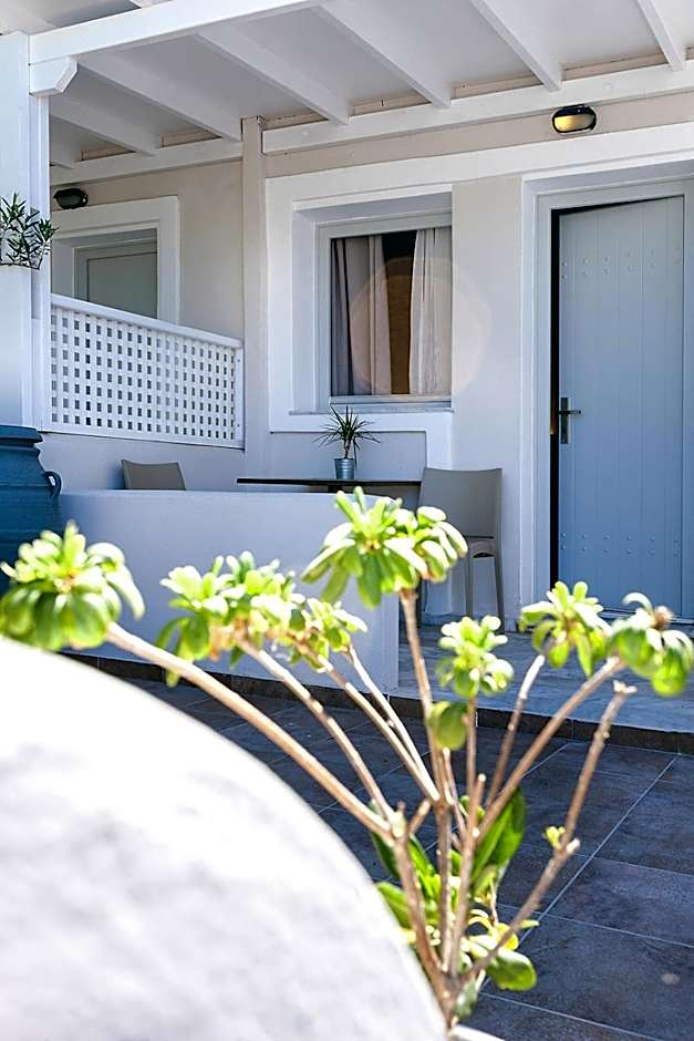 Memories Beach Hotel