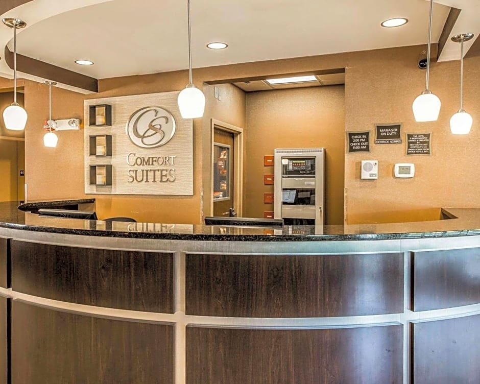 Comfort Suites At WestGate Mall