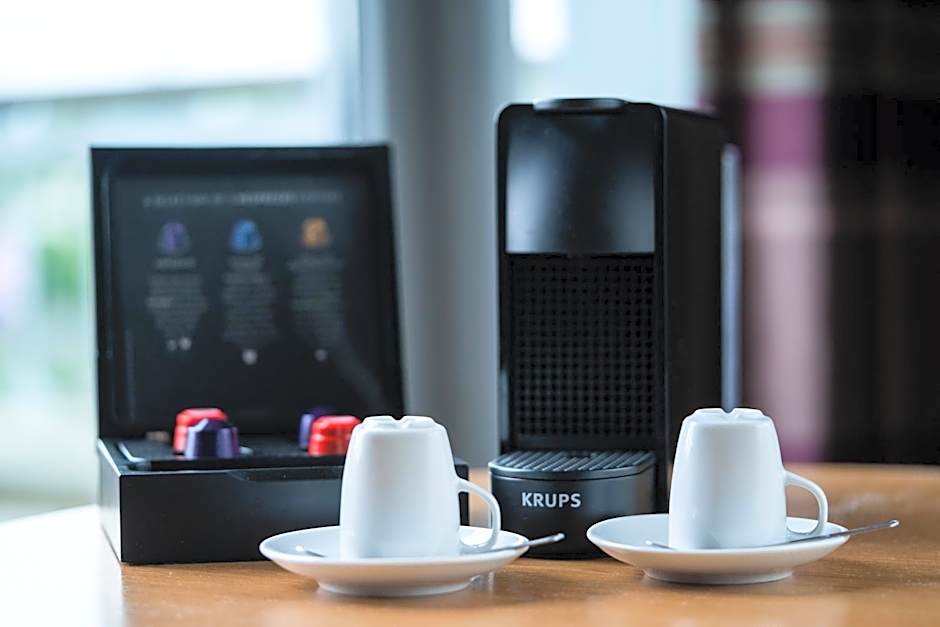 Belmore Court & Motel