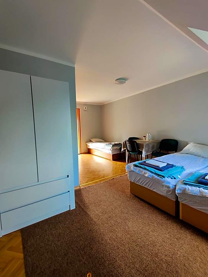 Pod bocianim gniazdem