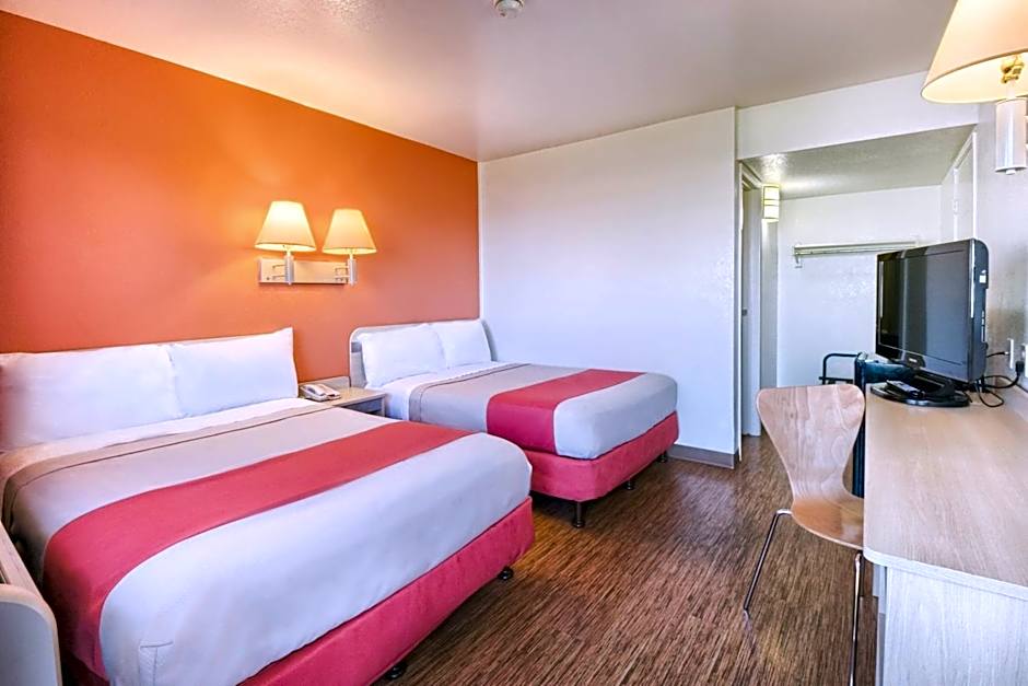 Motel 6-Pendleton, OR