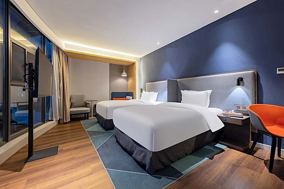 Holiday Inn Express Yichang Riverside By IHG