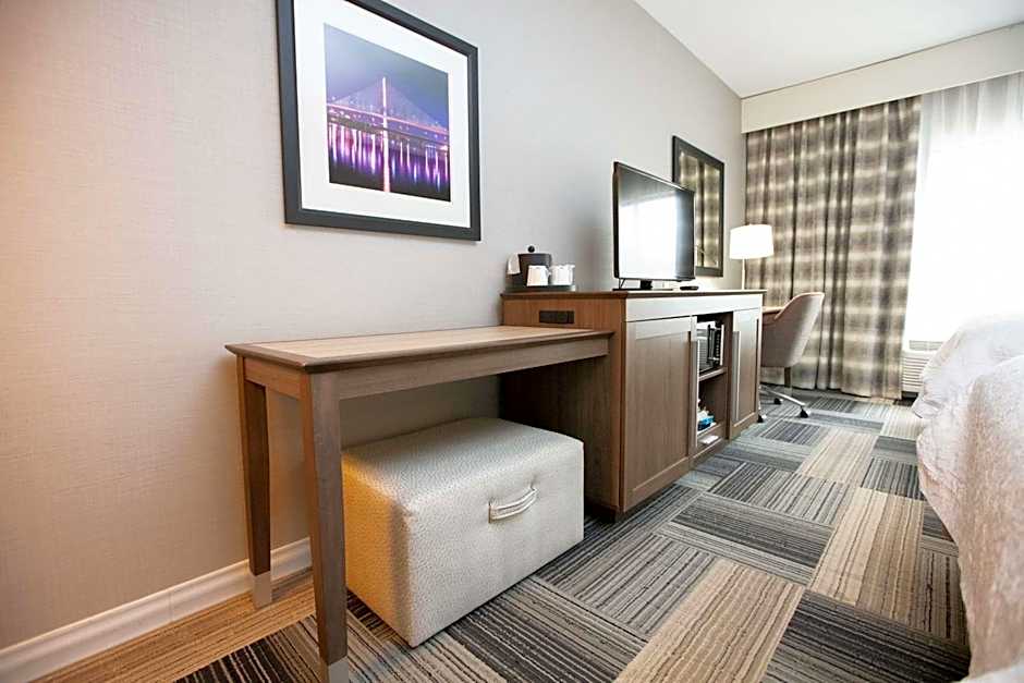 Hampton Inn By Hilton Toledo Oregon