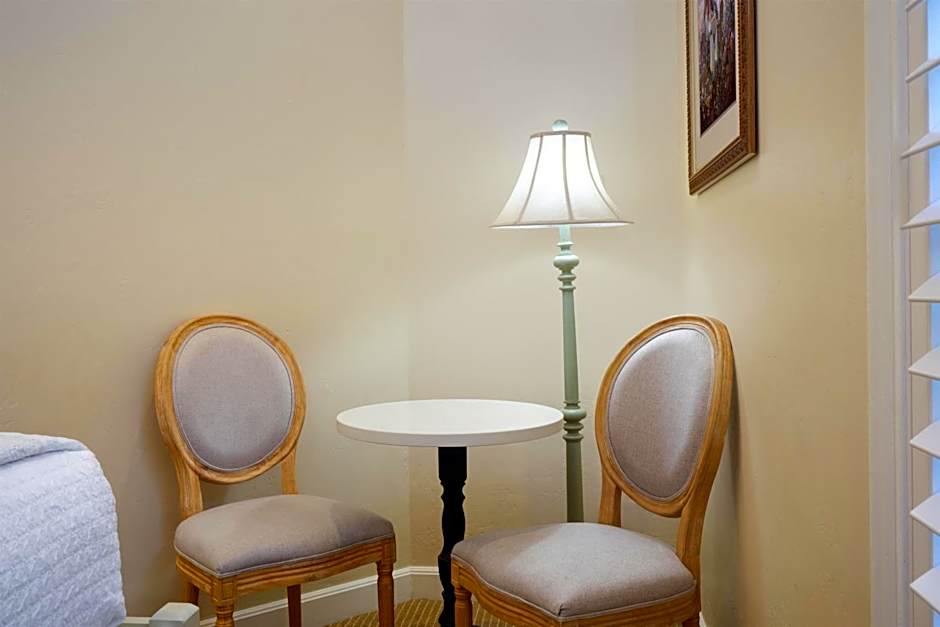 Best Western Grandma's Feather Bed