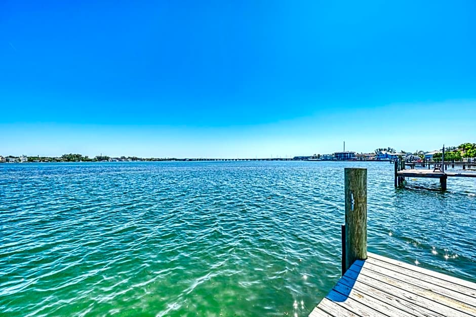 Anna Maria Island Beach Palms 5B