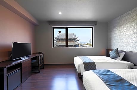 Deluxe Twin Room with Temple View