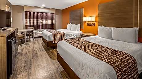 2 Queen Beds Non-Smoking Second Floor Microwave And Refrigerator Wi-Fi Full Breakfast