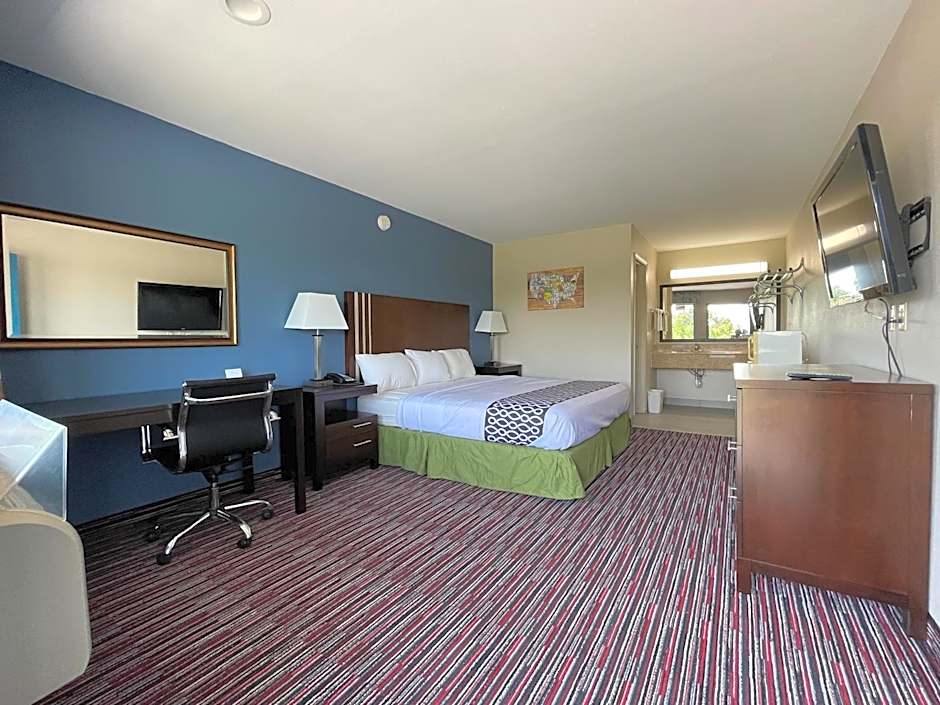 Econo Lodge Inn & Suites Enid South