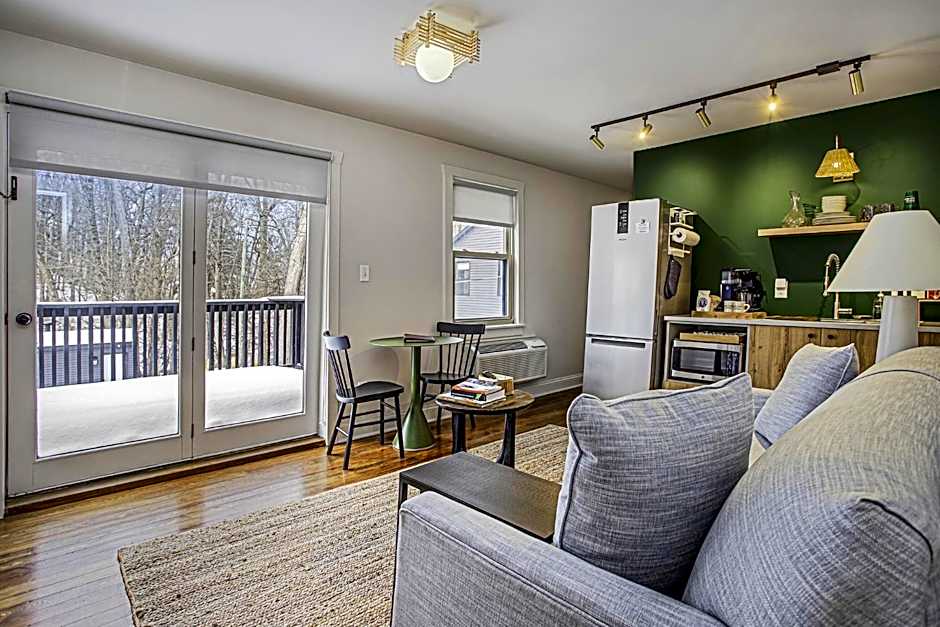 The Neighborhood Hotel Grand Beach