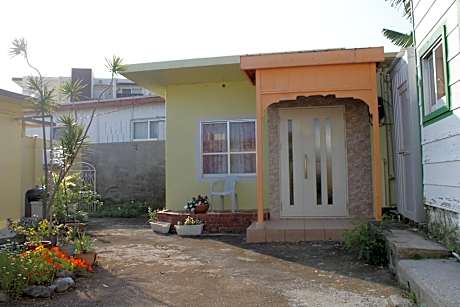 Triple Room with Private Bathroom