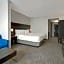 Holiday Inn Express & Suites - Milwaukee - Brookfield