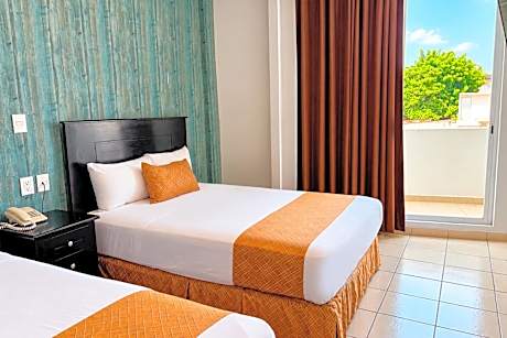 Twin Room with Pool View