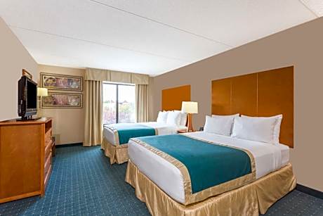 Queen Room with Two Queen Beds - Non-Smoking