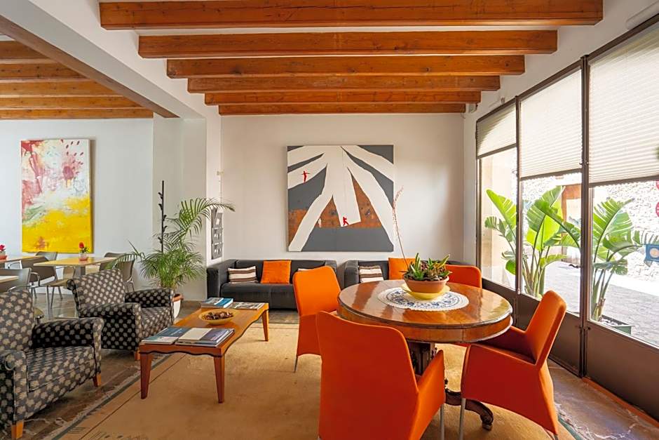 L'Host Boutique Rooms