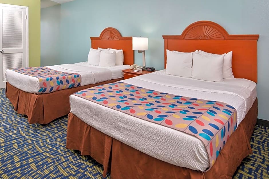 Best Western Plus Holiday Sands Inn & Suites