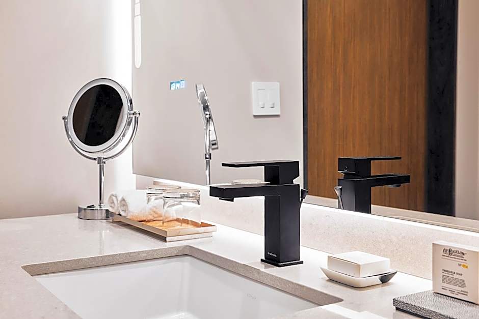 The Godfrey Detroit, Curio Collection by Hilton