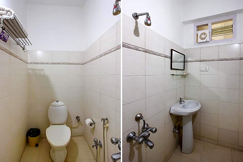 Super OYO Capital O Alpine Glow Sunrise Near Hyderabad Public School