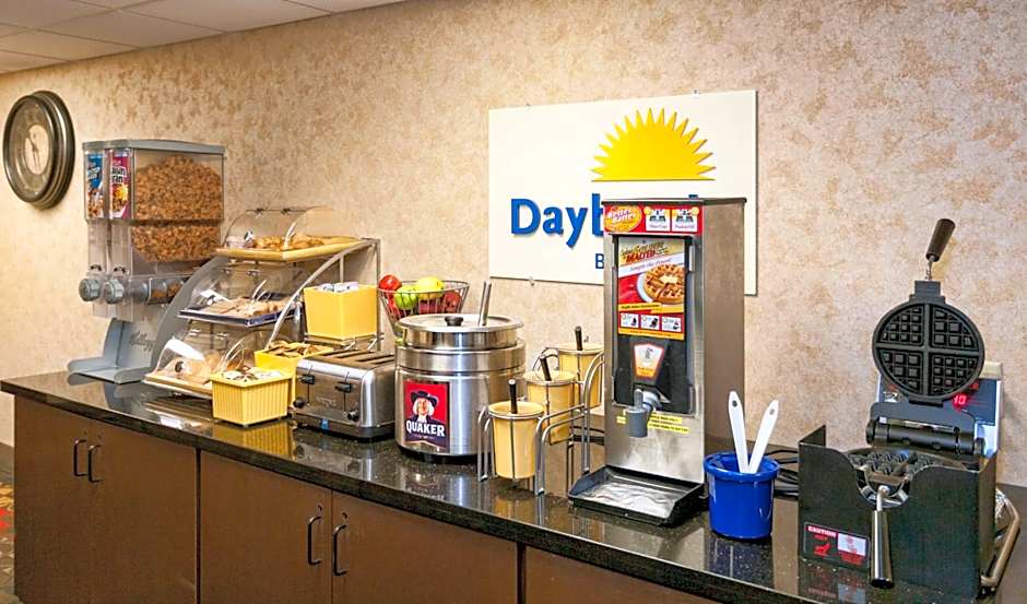 Days Inn by Wyndham Duluth Lakewalk