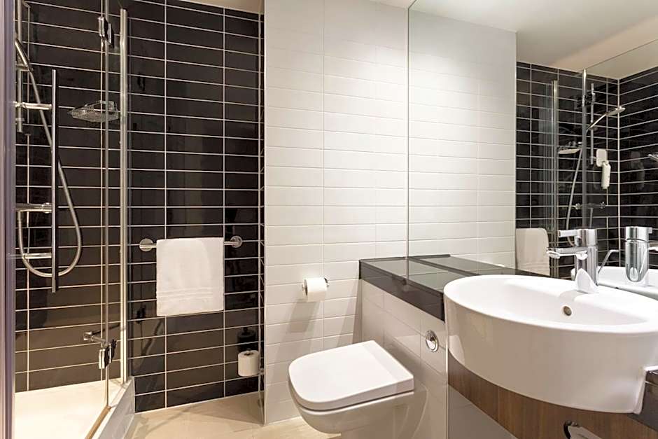 Holiday Inn Express Dunstable By IHG