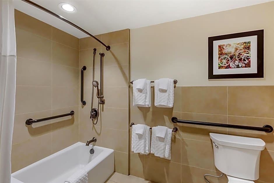 Best Western Plus Greenwell Inn