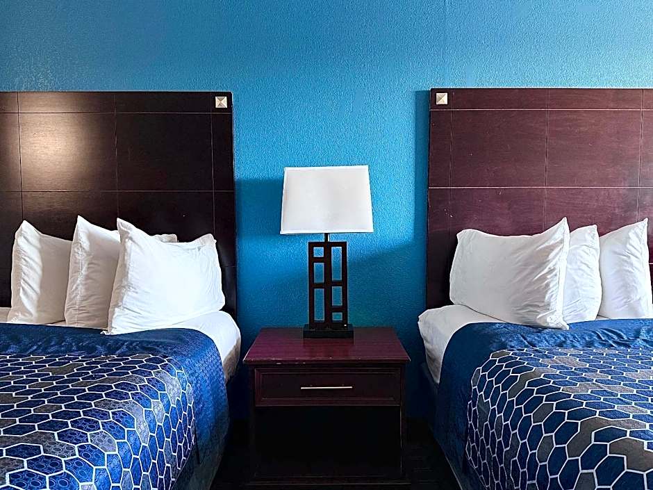 American Inn Cedar Rapids South
