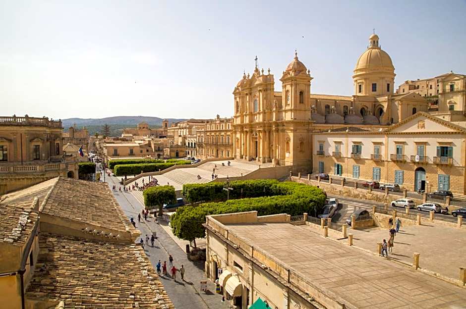 Quattroquarti Stradivari Home