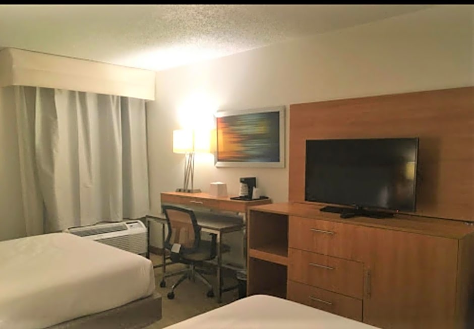 Sleep Inn & Suites