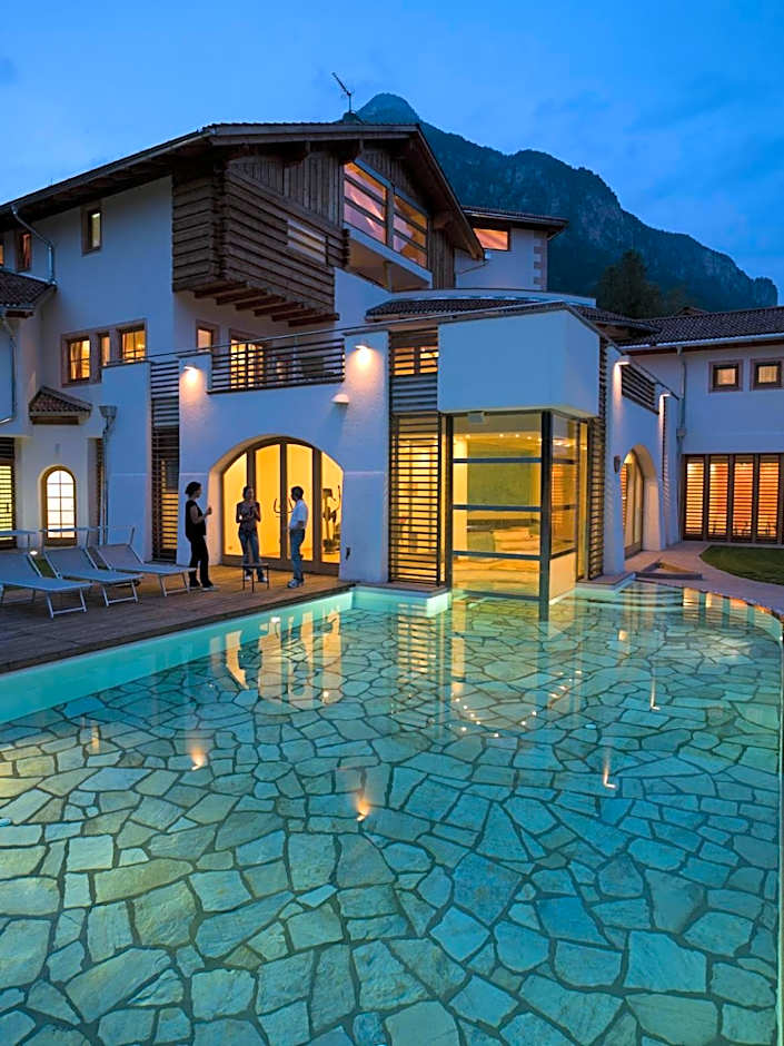 Castelir Suite Hotel