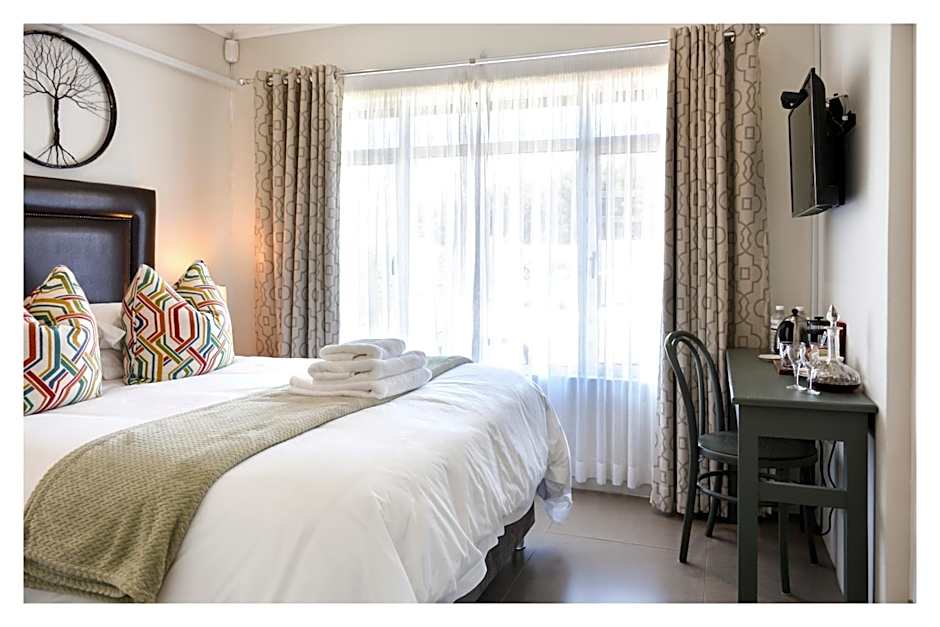 66 On Monzali 4 Star Luxury Guesthouse