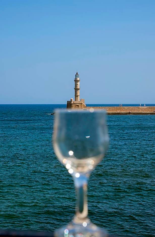 Mosaic Venetian Harbour Suites