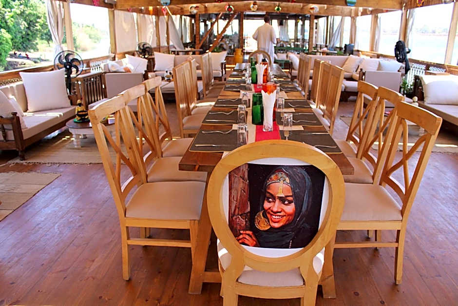 Artika Wadi Kiki Hotel