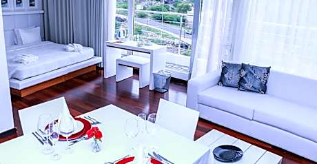 Junior Suite (1 Double Bed)