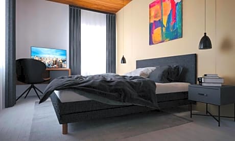 Deluxe Double Room with Shower