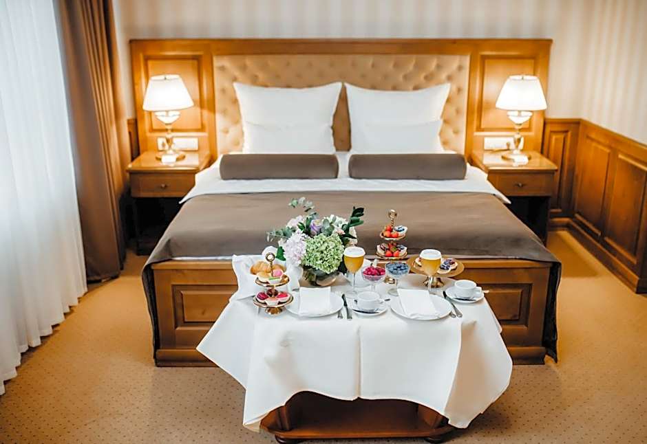 Nadiya Hotel
