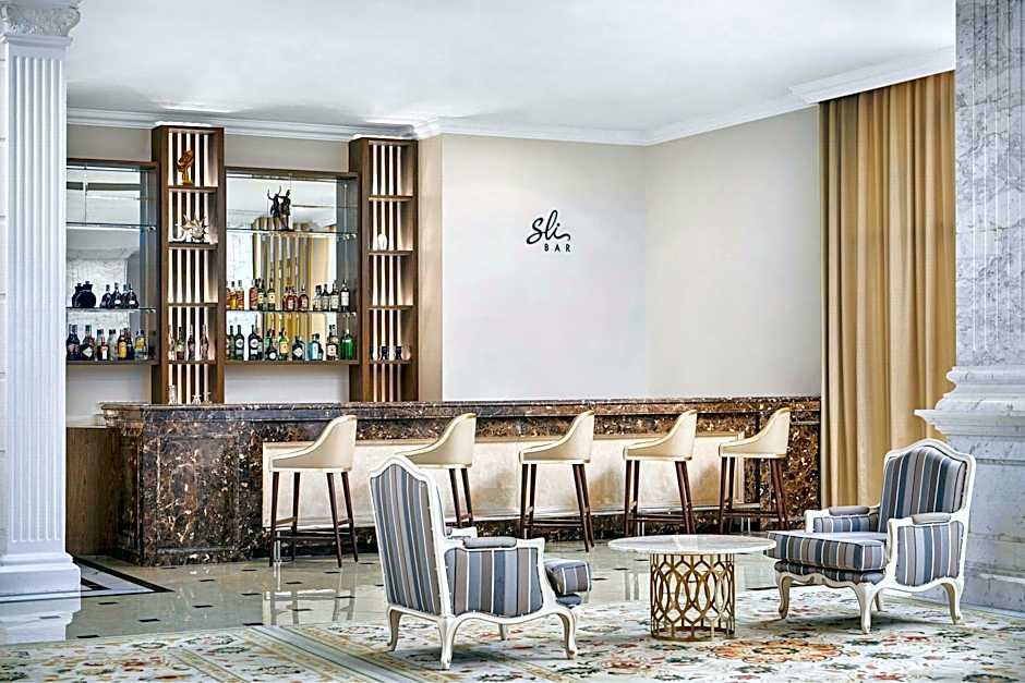 Four Points by Sheraton Lang Son