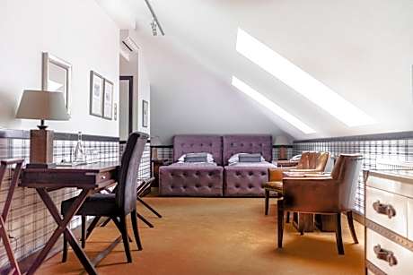 Twin Room with Extra Bed