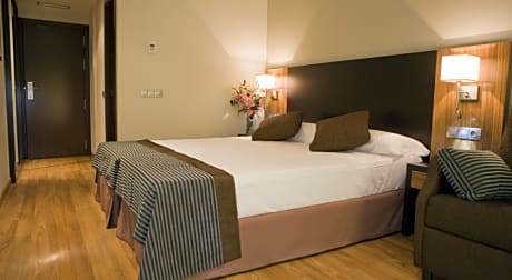 DOUBLE SINGLE USE STANDARD