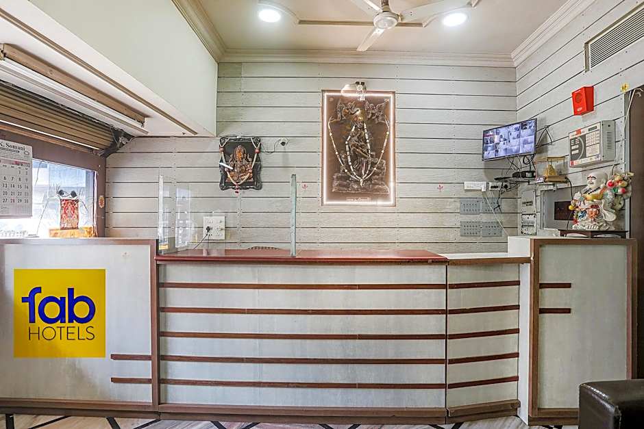 Super Deluxe Guest House by OYO Rooms – Nagpur, OH