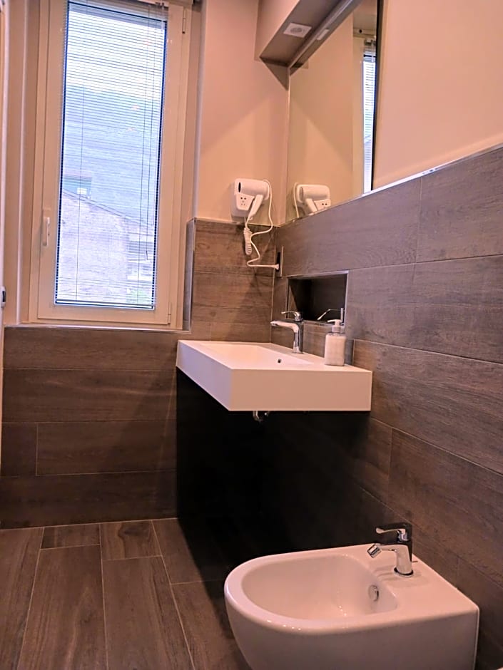 MR Living Bed & Breakfast