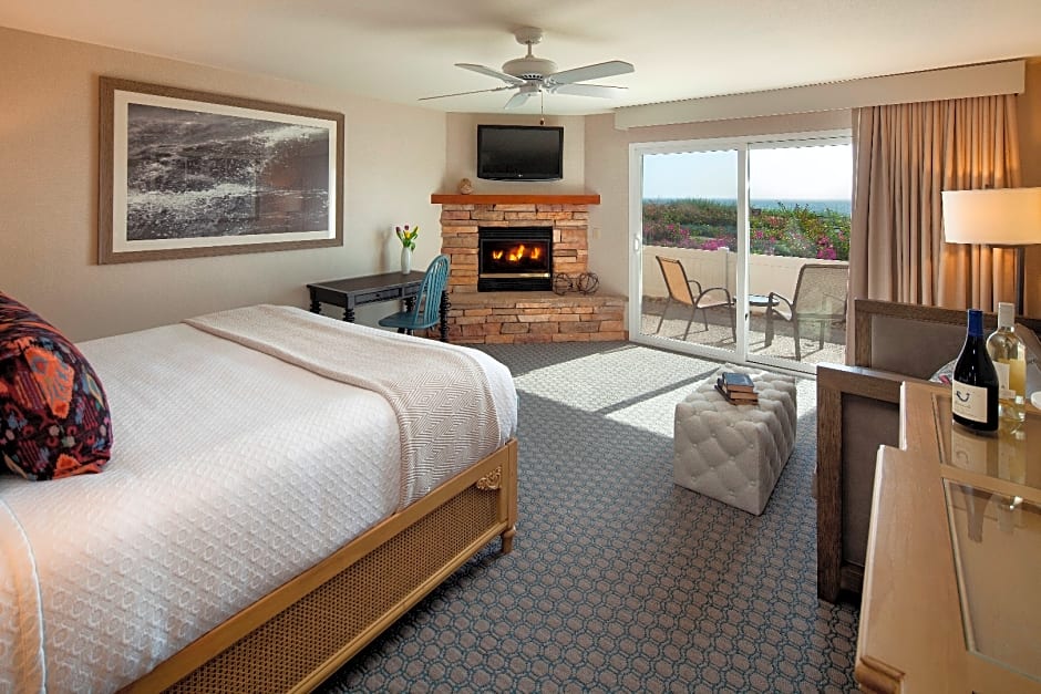 Photo 1 of 3 of 1 King Bed, Ocean View, Patio