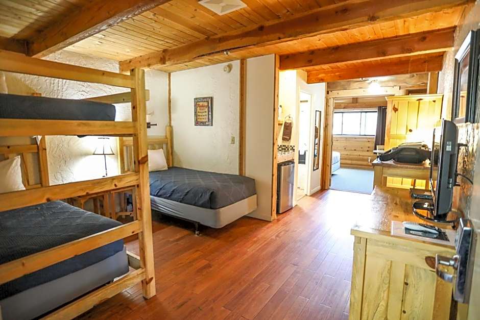 The Boulder Creek Lodge