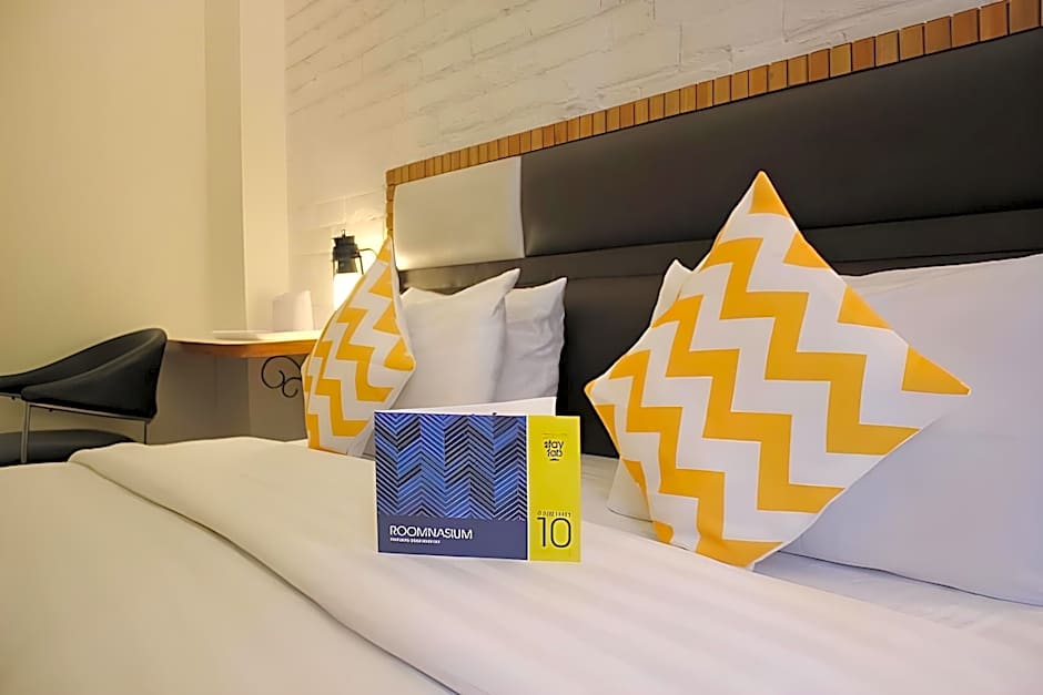FabHotel Premium Nest